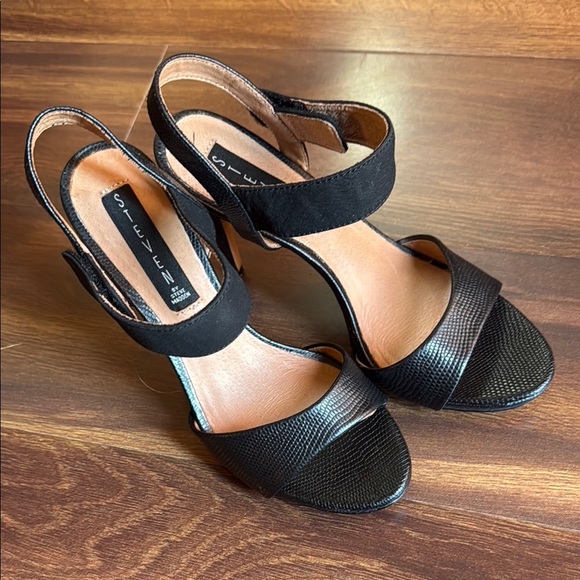 STEVEN by STEVE MADDEN Black Heels Size 6.5 - Picture 1 of 7